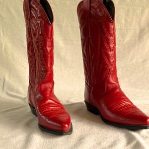 Woman’s Vintage Vittorio Ricci Cowboy Boots - Red size 5.5